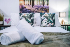 Charming Apartments - Rocky Ln Chambers Flat 6